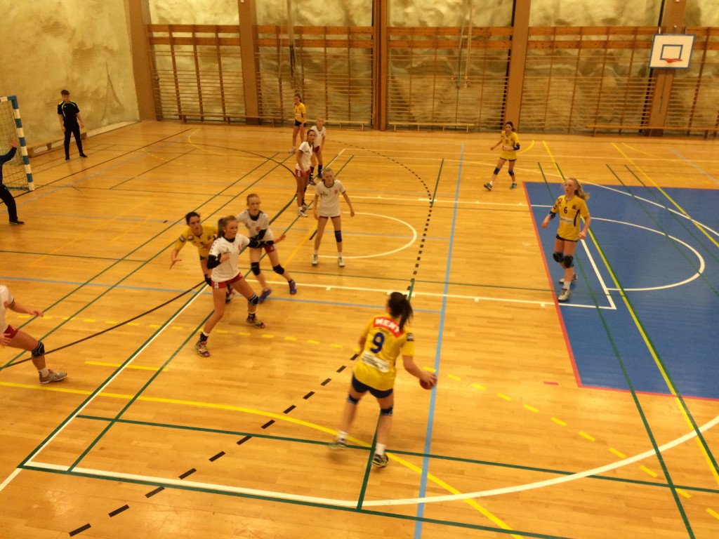 J2000 slo Østsiden Fredrikstad i spennende kamp