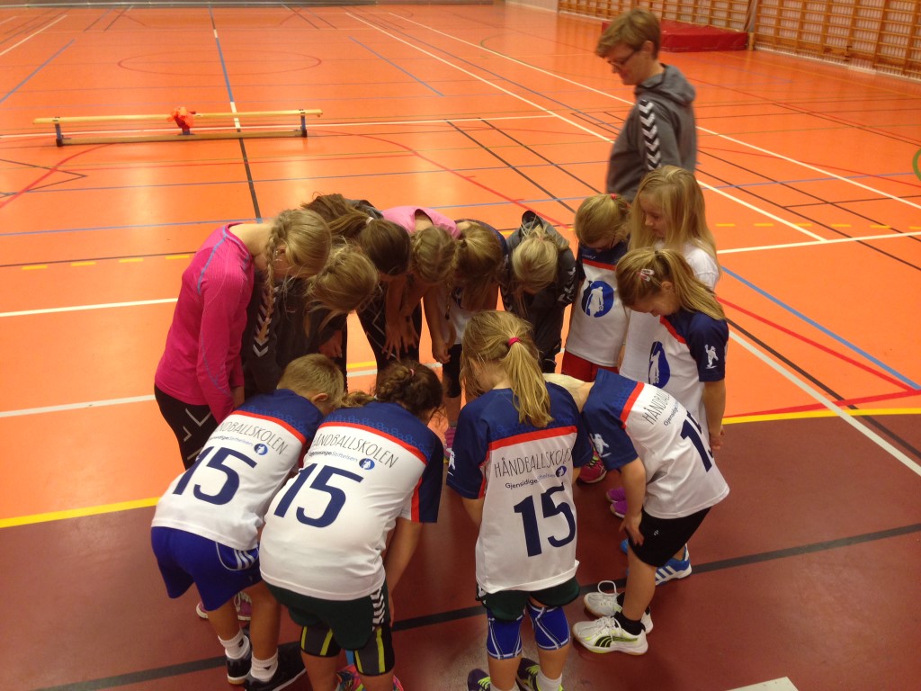 Bilder fra siste dagen på håndballskolen!