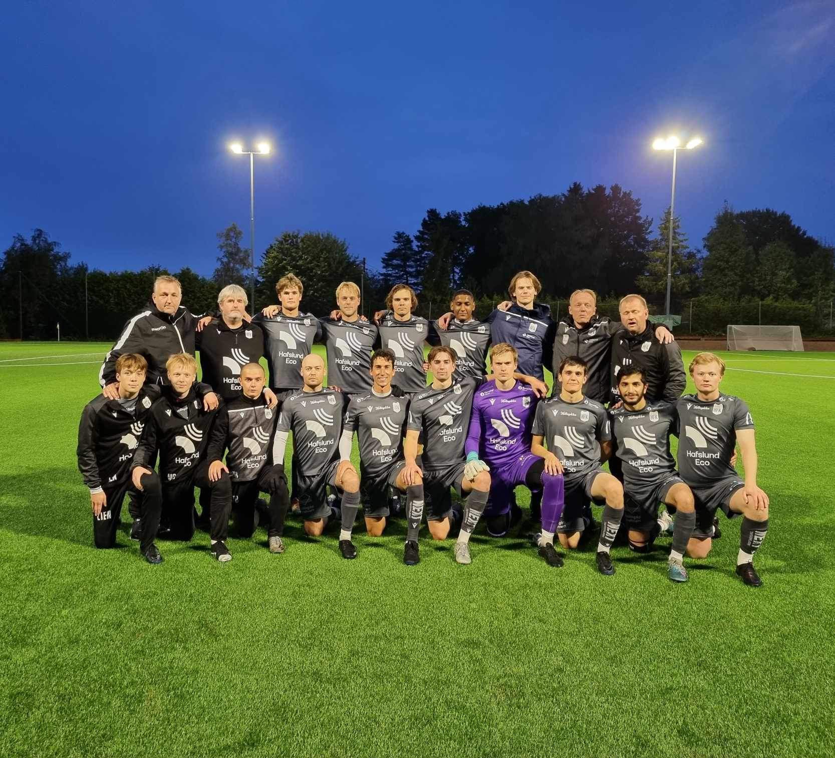 Før kampen - Sande Away