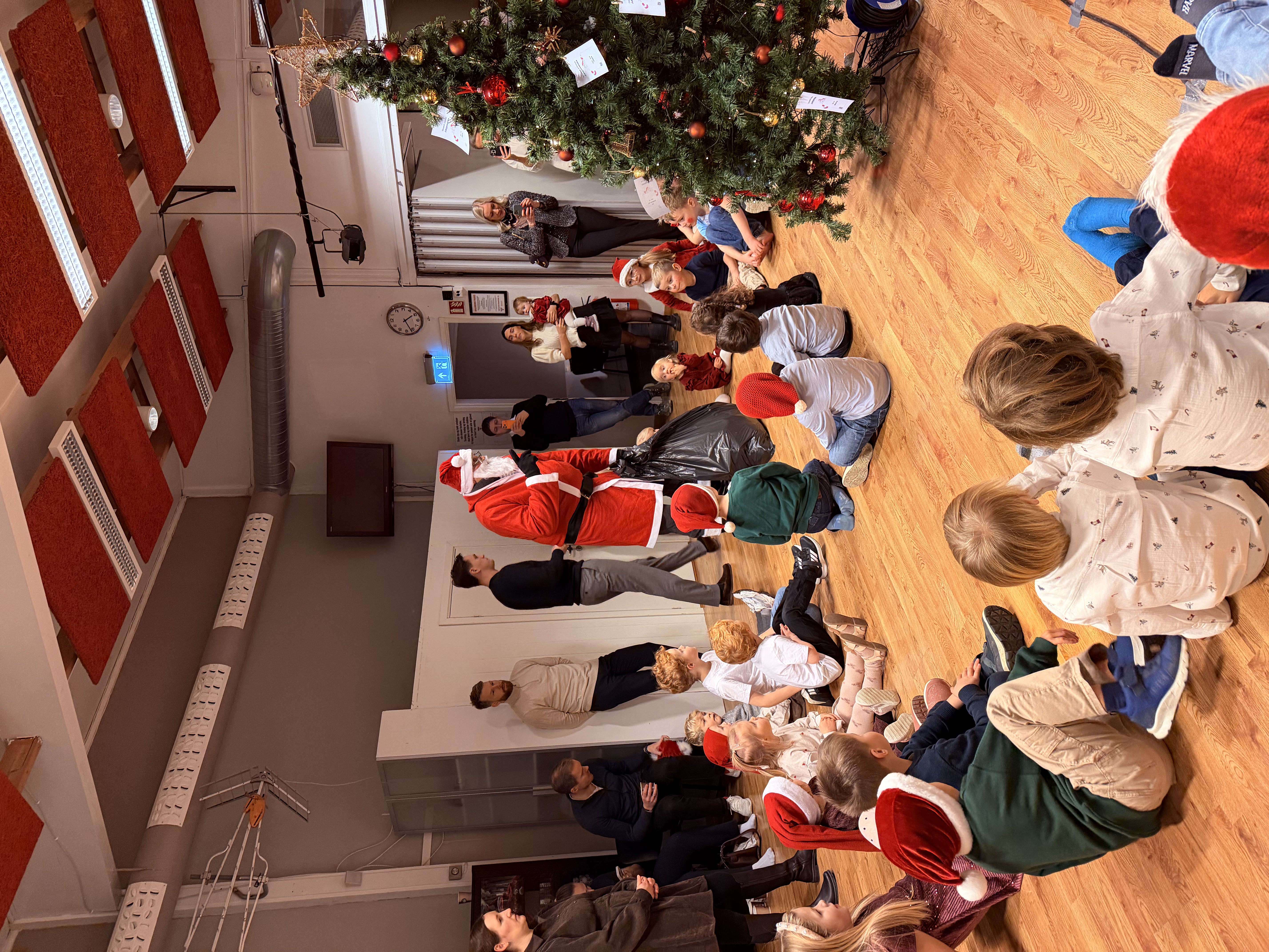 Magisk juletrefest for de minste i CSK