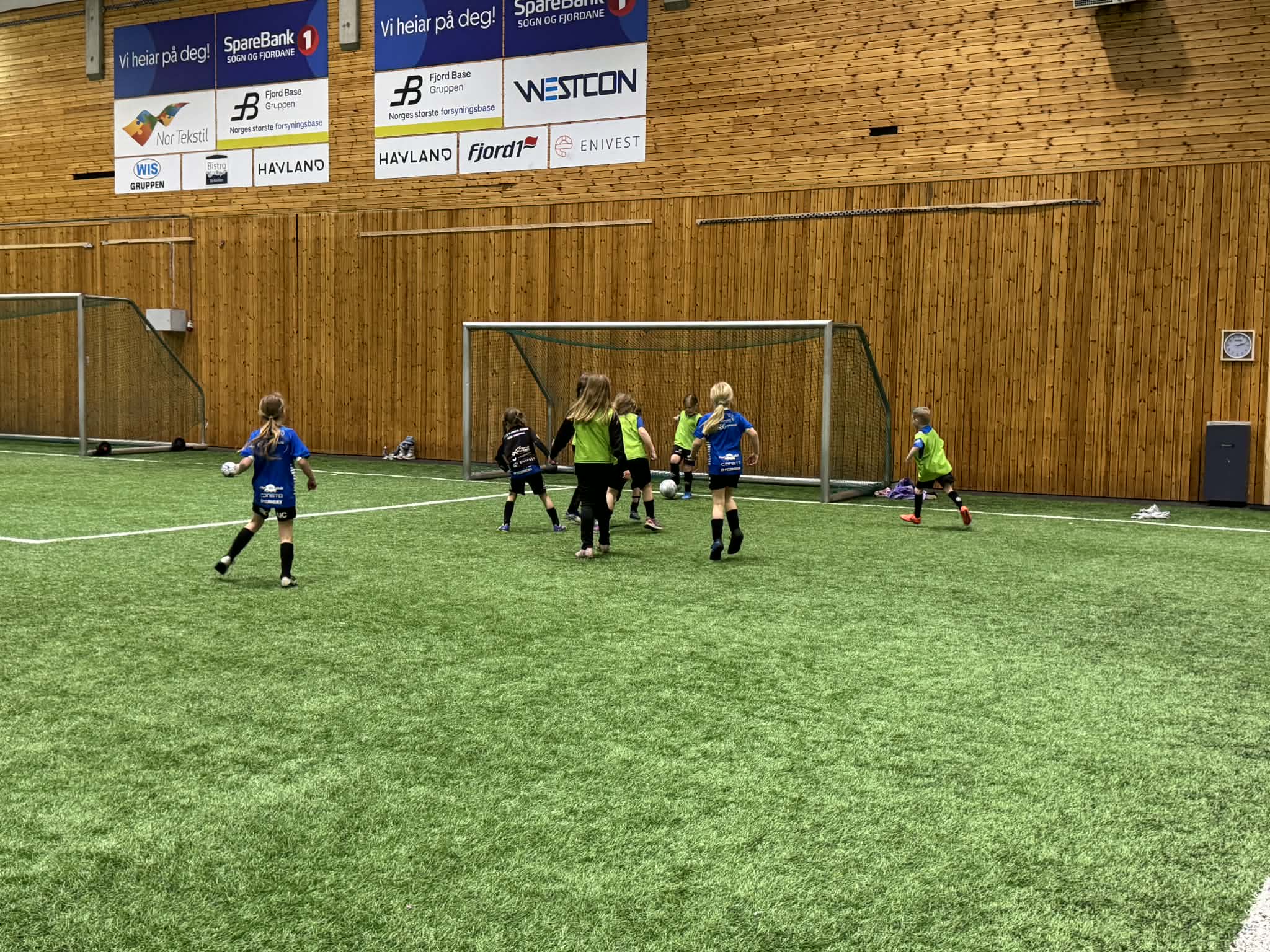 Image for Vellykket jentefotballdag for de yngste ⚽