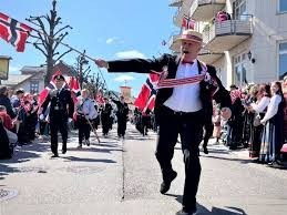 Image for Bli med å gå i borgertoget med Skoppum IL