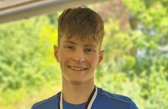 FIN PLASSERING PÅ 100 M