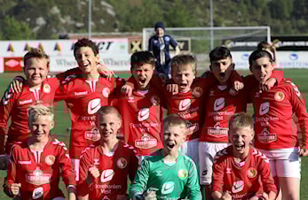 G12: - Krutsterk innsats av gutane!