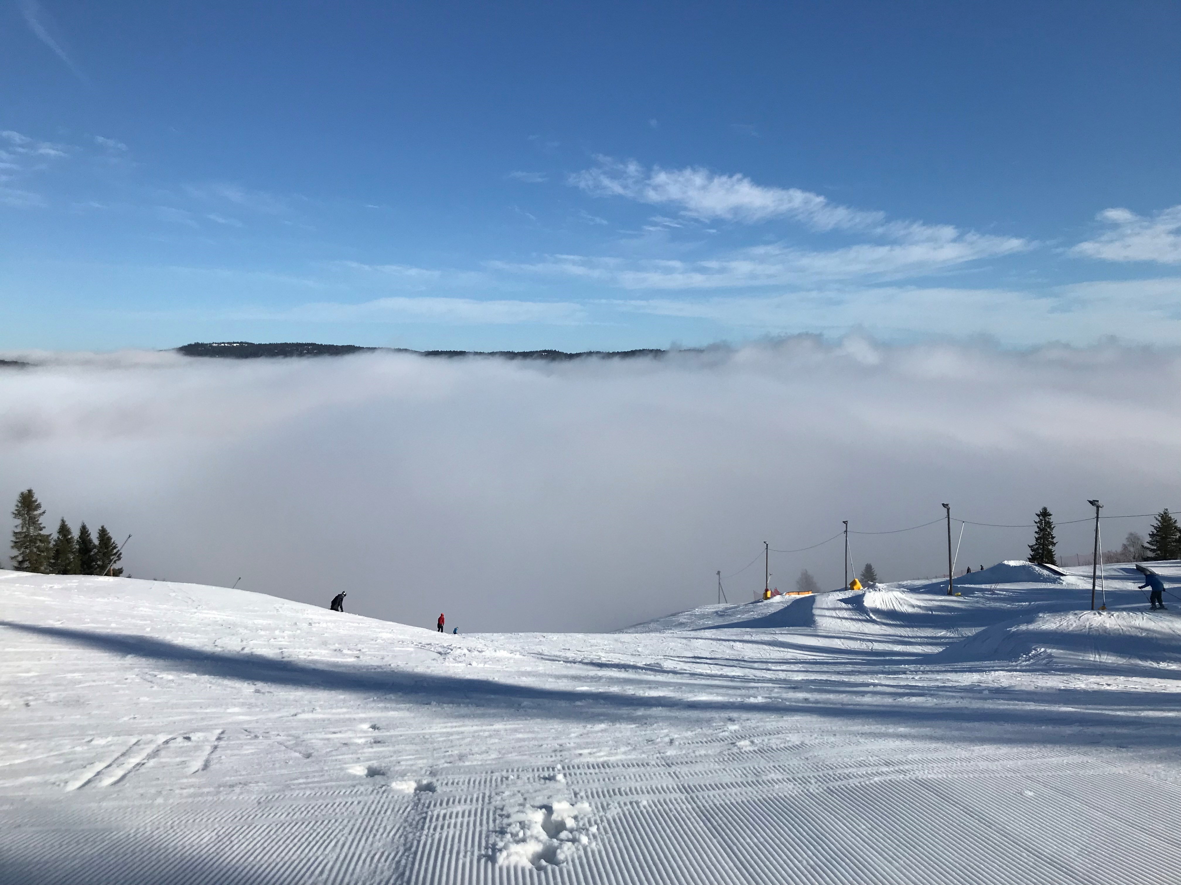 ENDELIG ÅPNER VI HELE BAKKEN