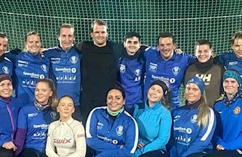 Har du lyst til å spille fotball med oss?