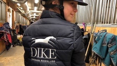 Klubbjakke med navn og logo!