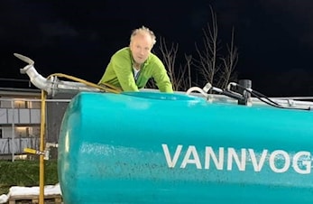 Når du og jeg sov - har denne mannen blitt oppdaget , jobbendes med isen