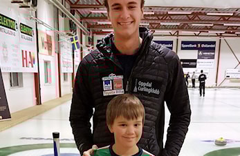 Motstandere i junior-NM: Dobbelt så gammel og dobbelt så høy!