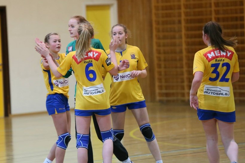 J2000 med god start i Rælingen julecup