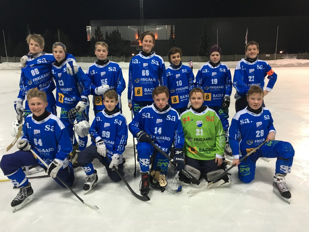 Kretslagsturnering på stadion (+)