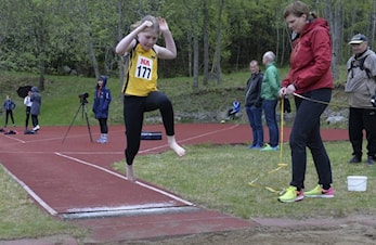 Satset på skoløs åpning