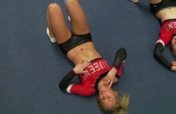 Slik trener Viqueens Cheerleaders til NM
