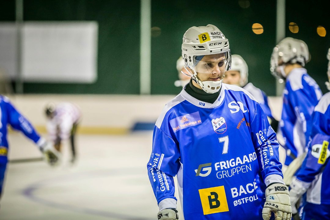 (+) SBK-seier på bandyens festdag