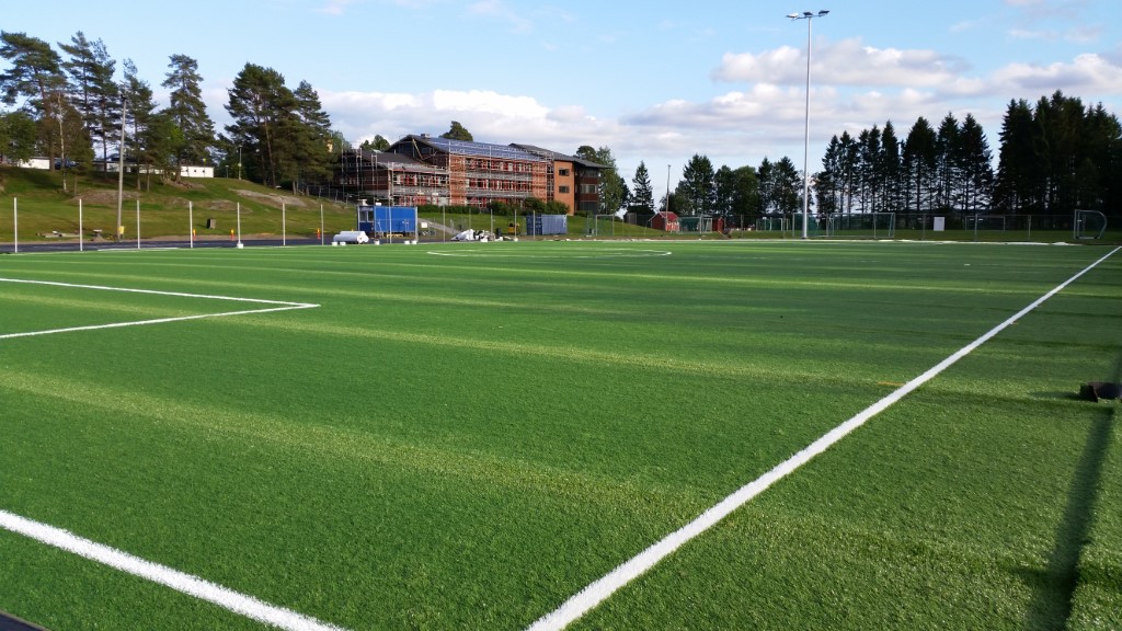 Åpning av kunstgressbanen