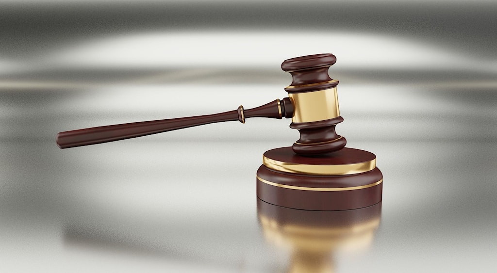 gavel-3575414_1920.jpg