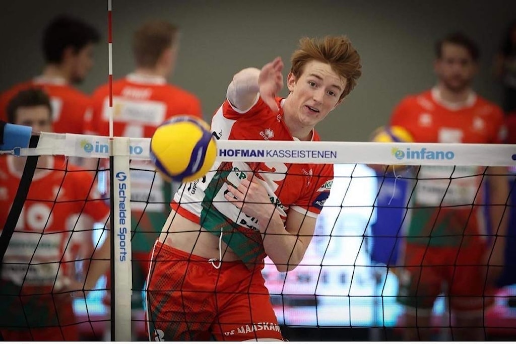 Background image for Volleyball - Oskar og  lagkameratene trenger din støtte!