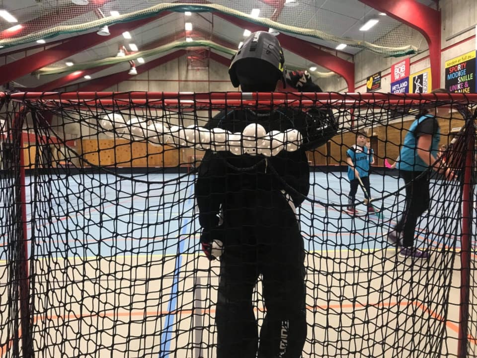 Background image for Bli med på gratis innebandycamp i høstferien i Torvastad Arena