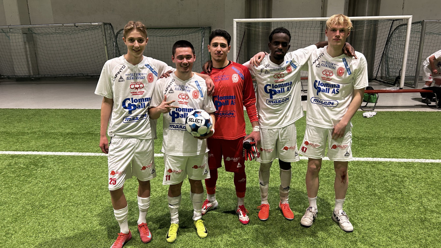 Seier i første hjemmekamp!