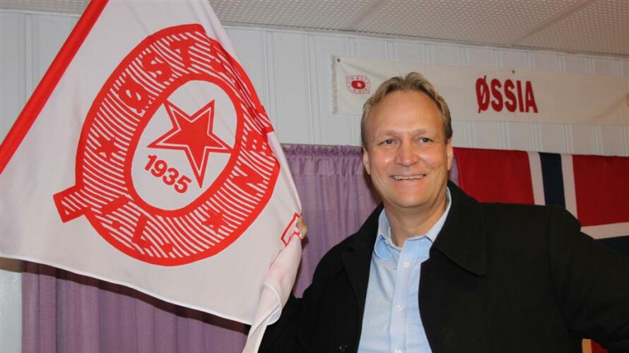 Espen Nilsen fotballeder i Øssia for 14. og siste gang