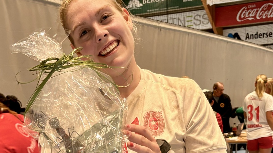 Første SEIER for ØssiaDamene!