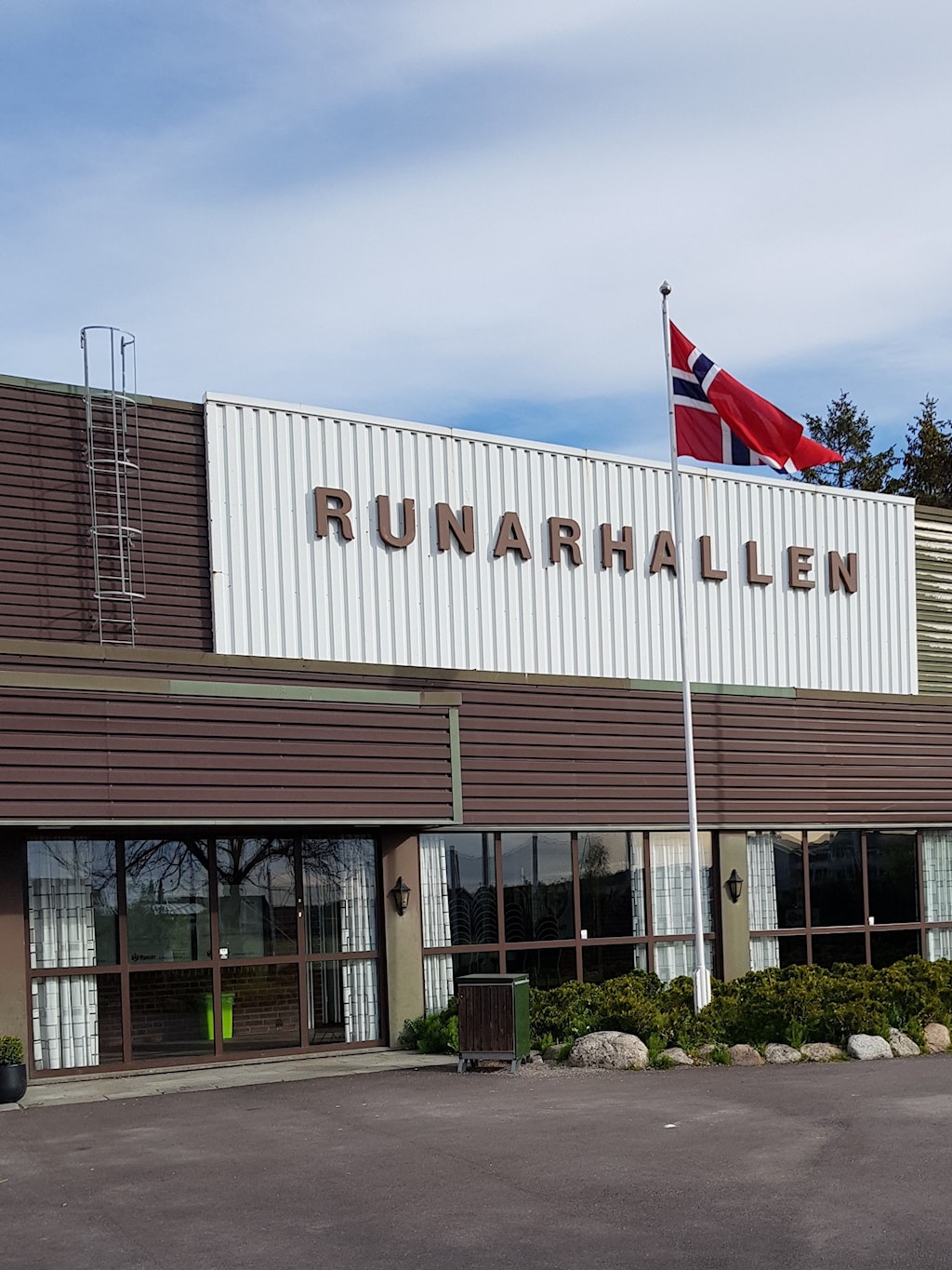 hallen (3).jpg