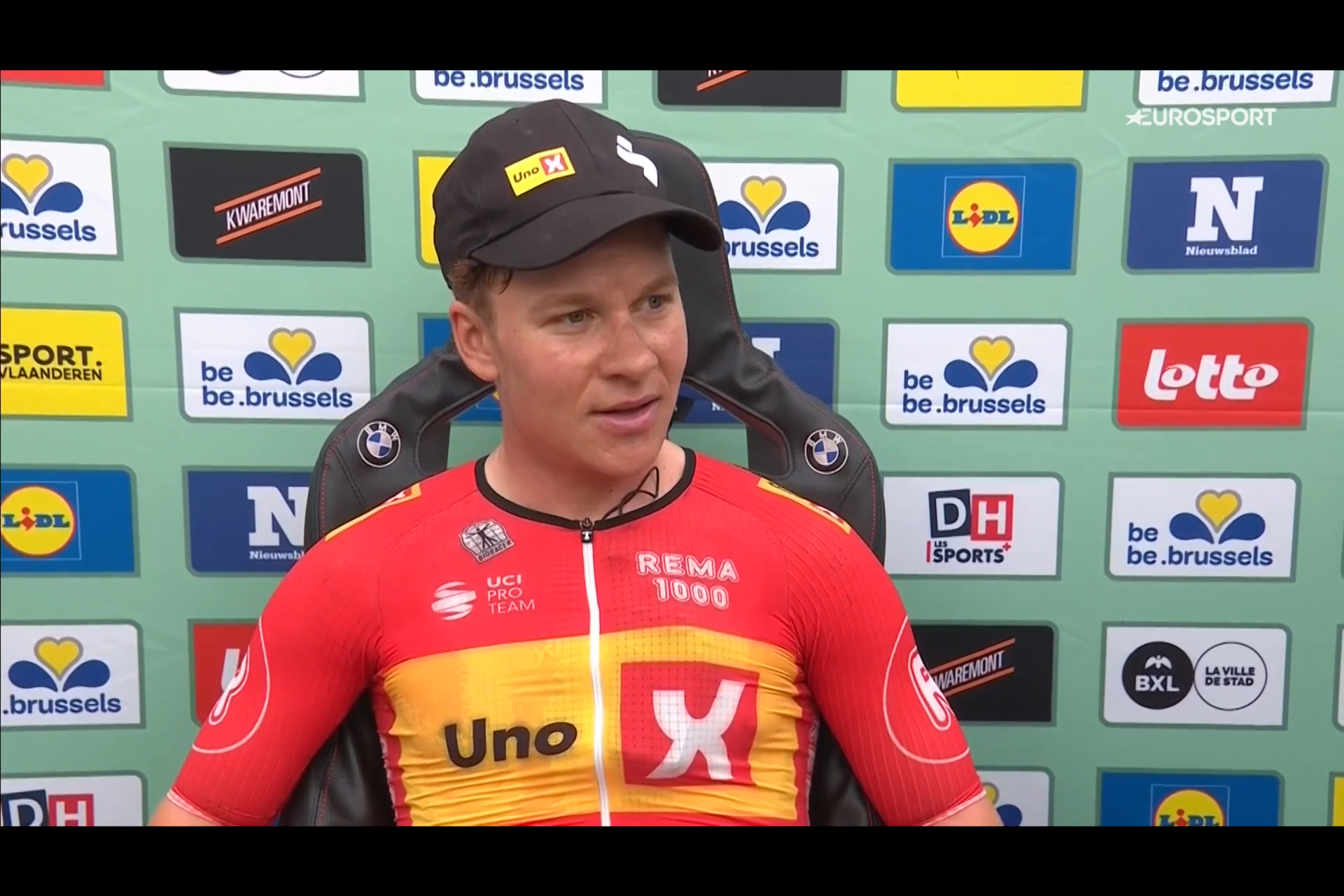 Jonas bidrar til påskesamlingen