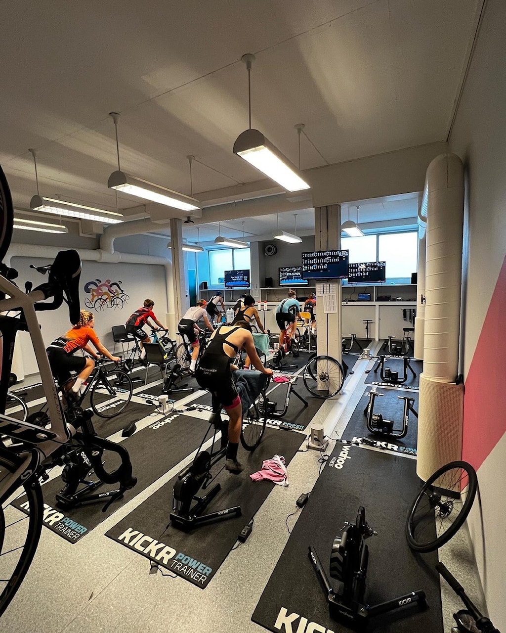 Klikk for å sjekke flere bilder på Instagram