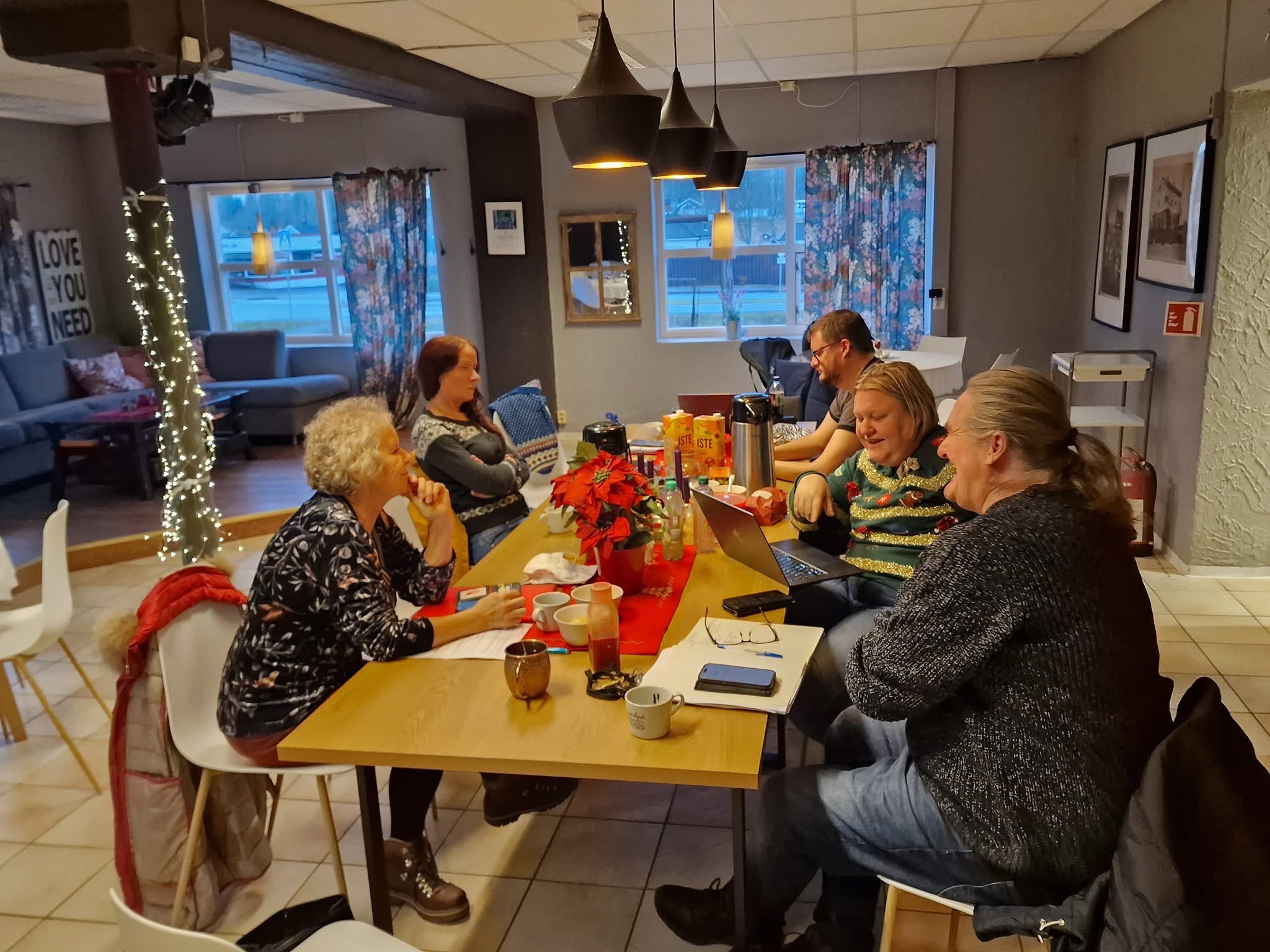 Image for Revy og julemoro