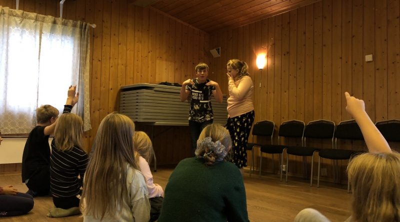 Teaterskole i høstferien