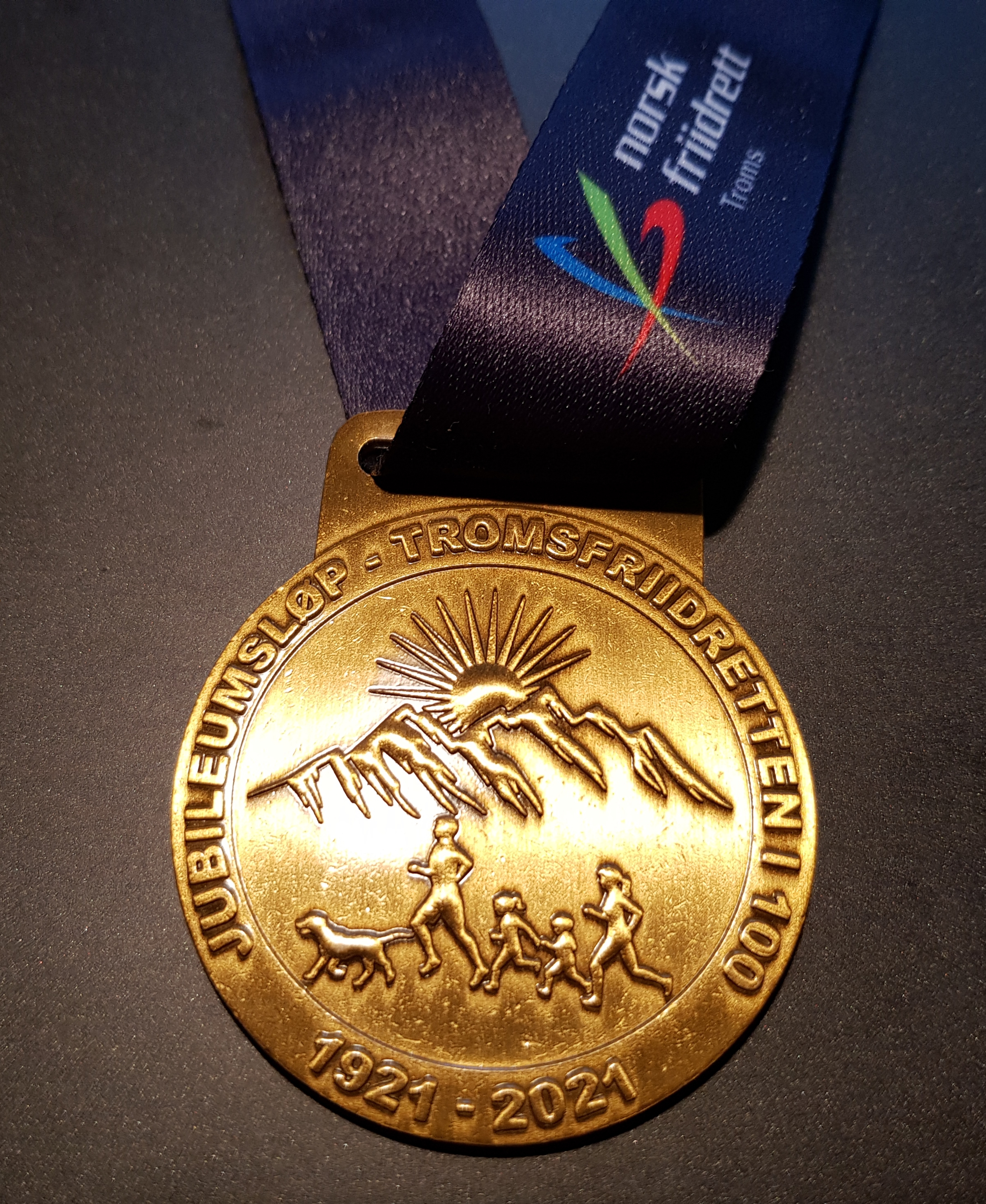 100-meter til ære for 100-åringen!