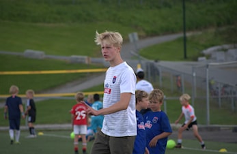 Stoppen SK søker instruktører til TINE fotballskole
