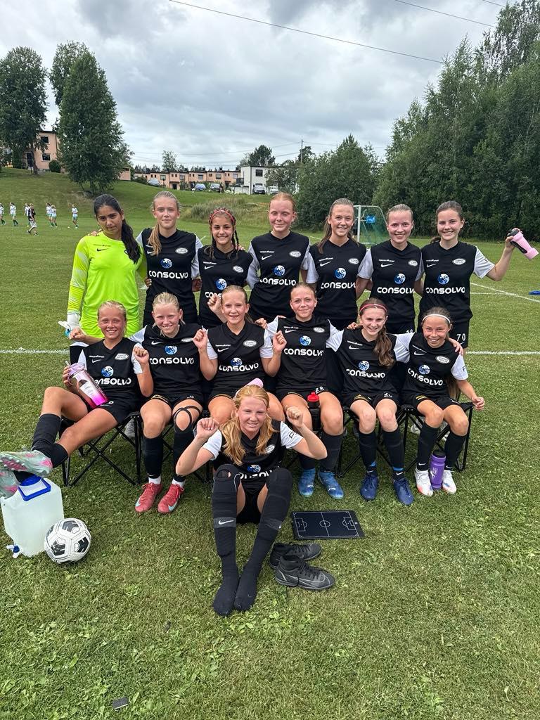 Luke 15: Akademi jenter