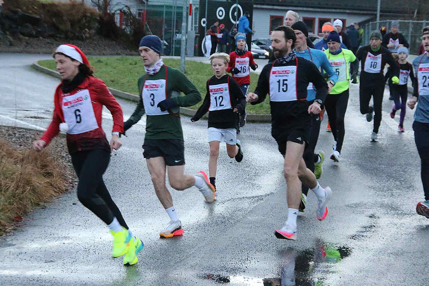 Veteranar raskast i førjulskarusellen