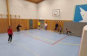 Karthusk i Høyeggen - hjørnekaosfotball i gymsalen