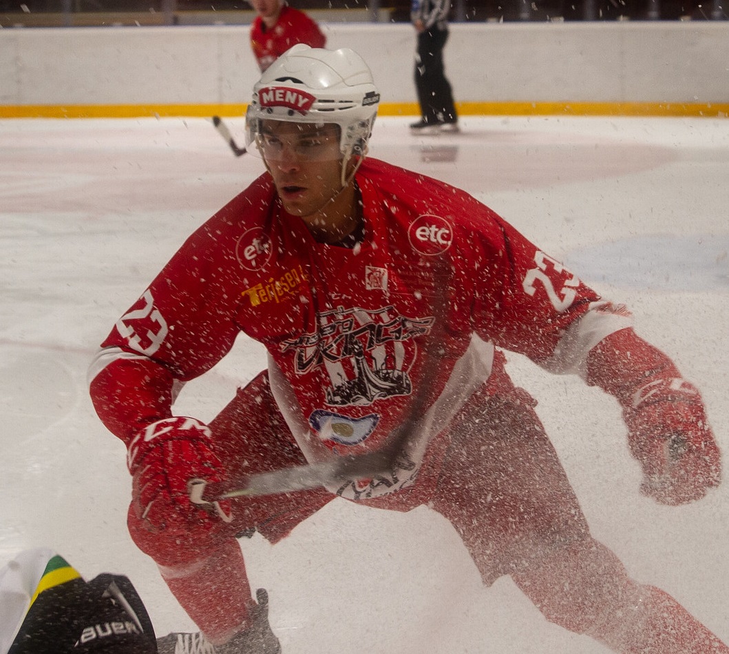 Re-signering: Nikola Barackov