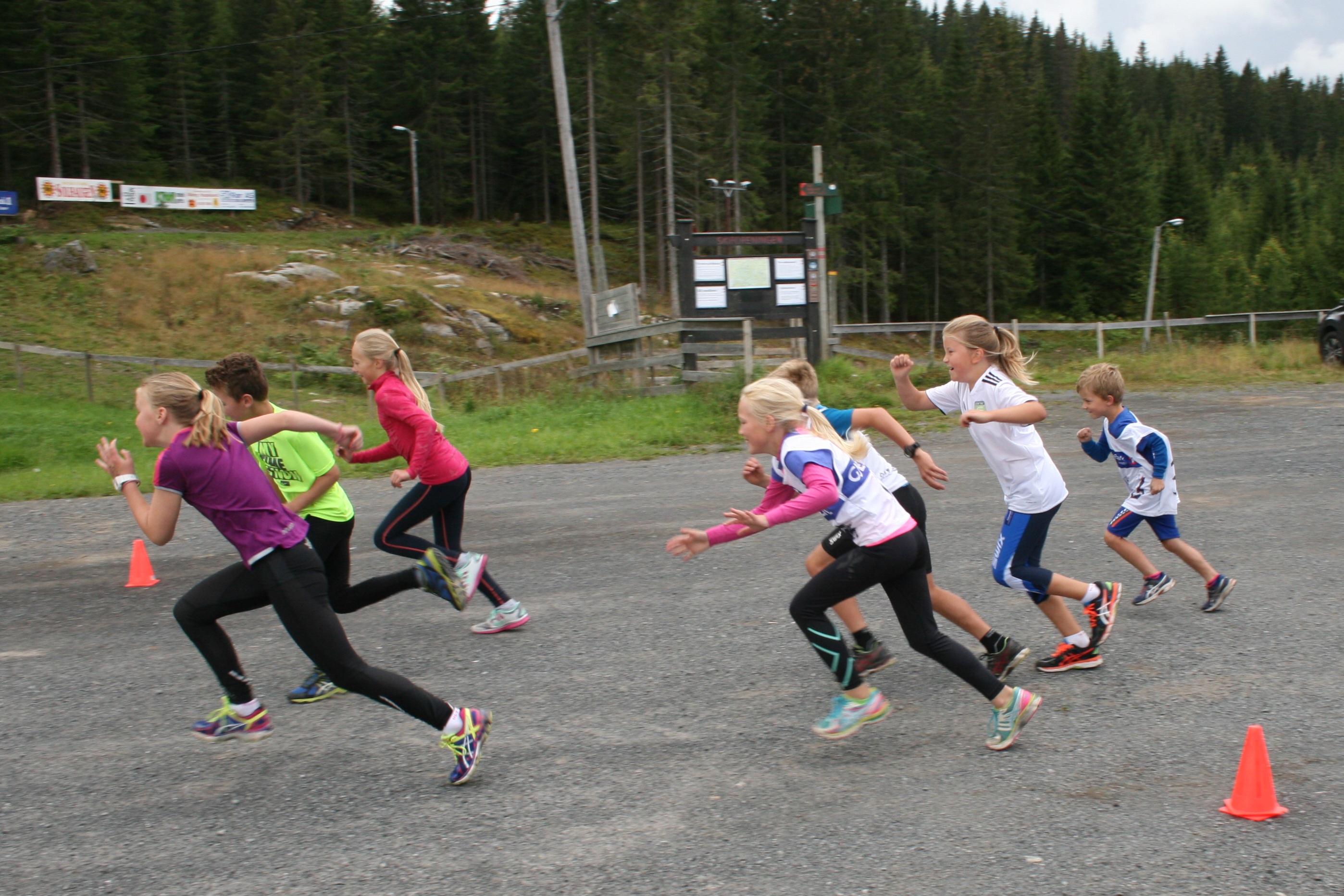 Fellestrening for alle klubbene på Hadeland