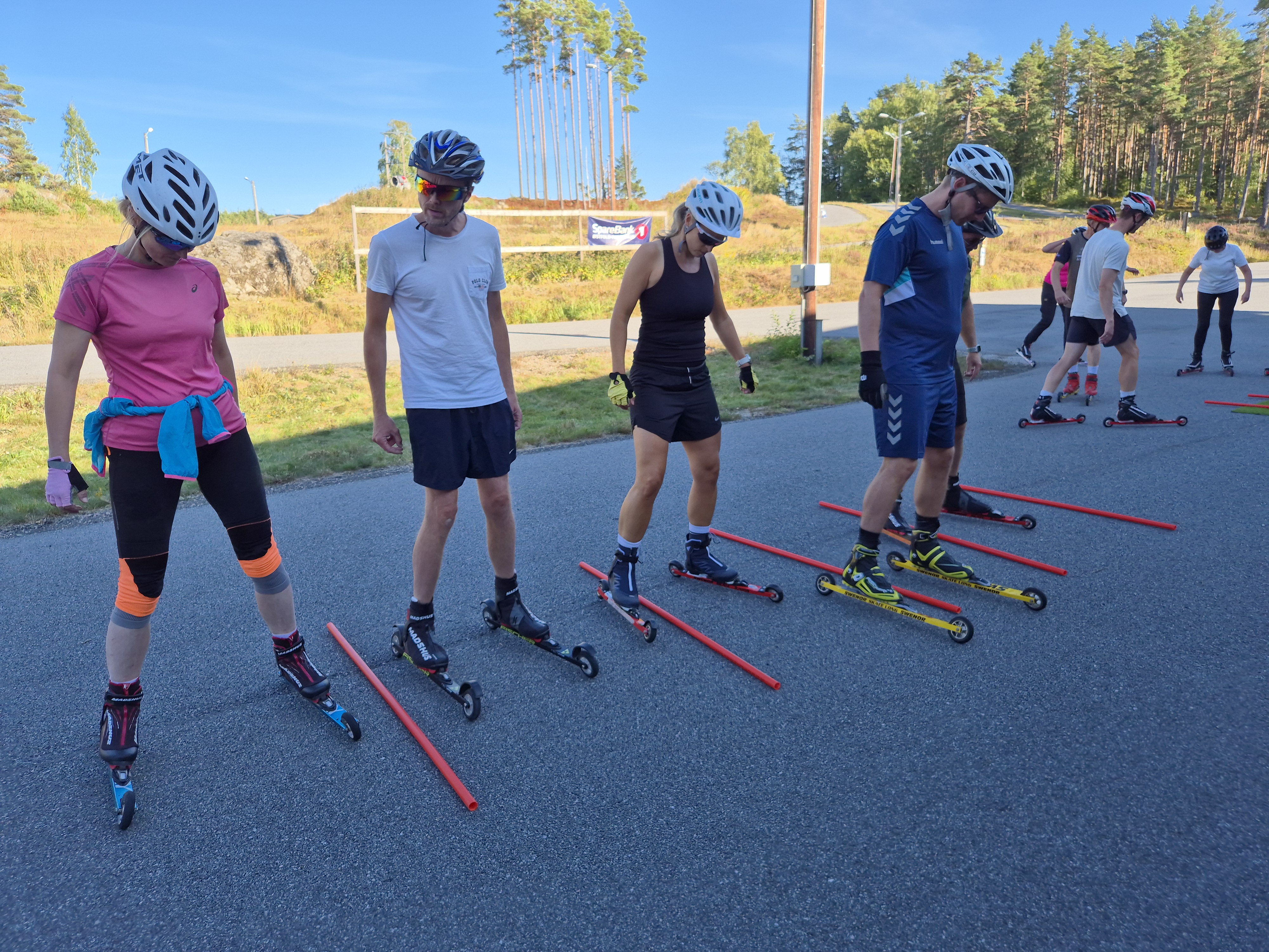 Bli med på ski-og rulleskikurs for voksne!