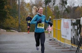 Vellykket maraton på tross av sterk nordavind og få plussgrader
