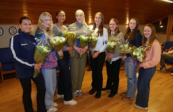 Utdeling av blomster til årets medaljevinner i norske mesterskap