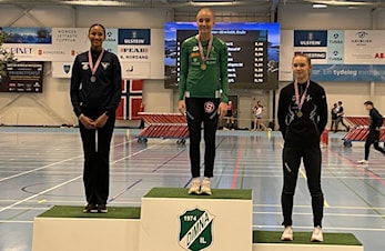 Jamila startet første dag av UM med sølv på 60mhk