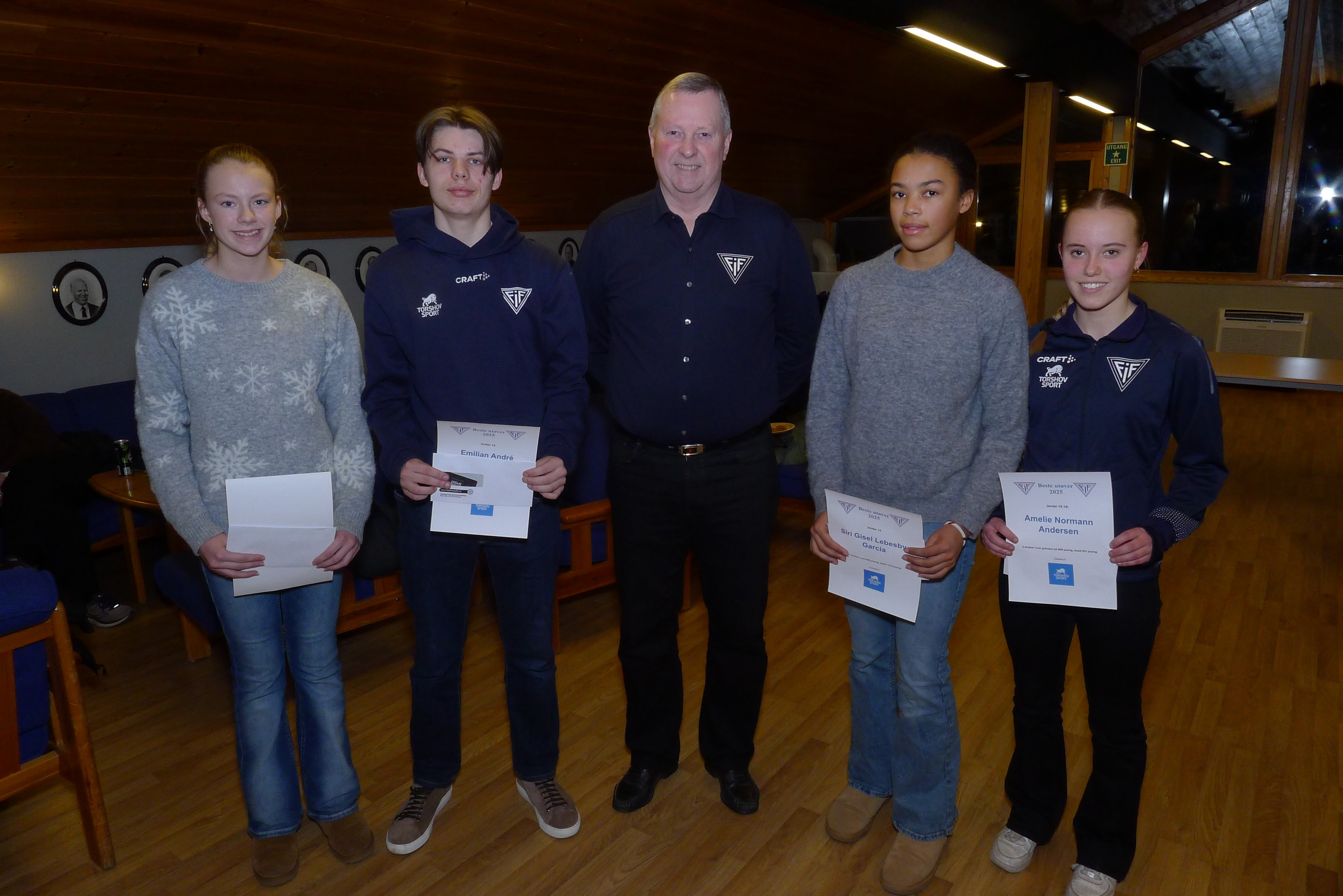 Utdeling av premier og hedersbevisninger