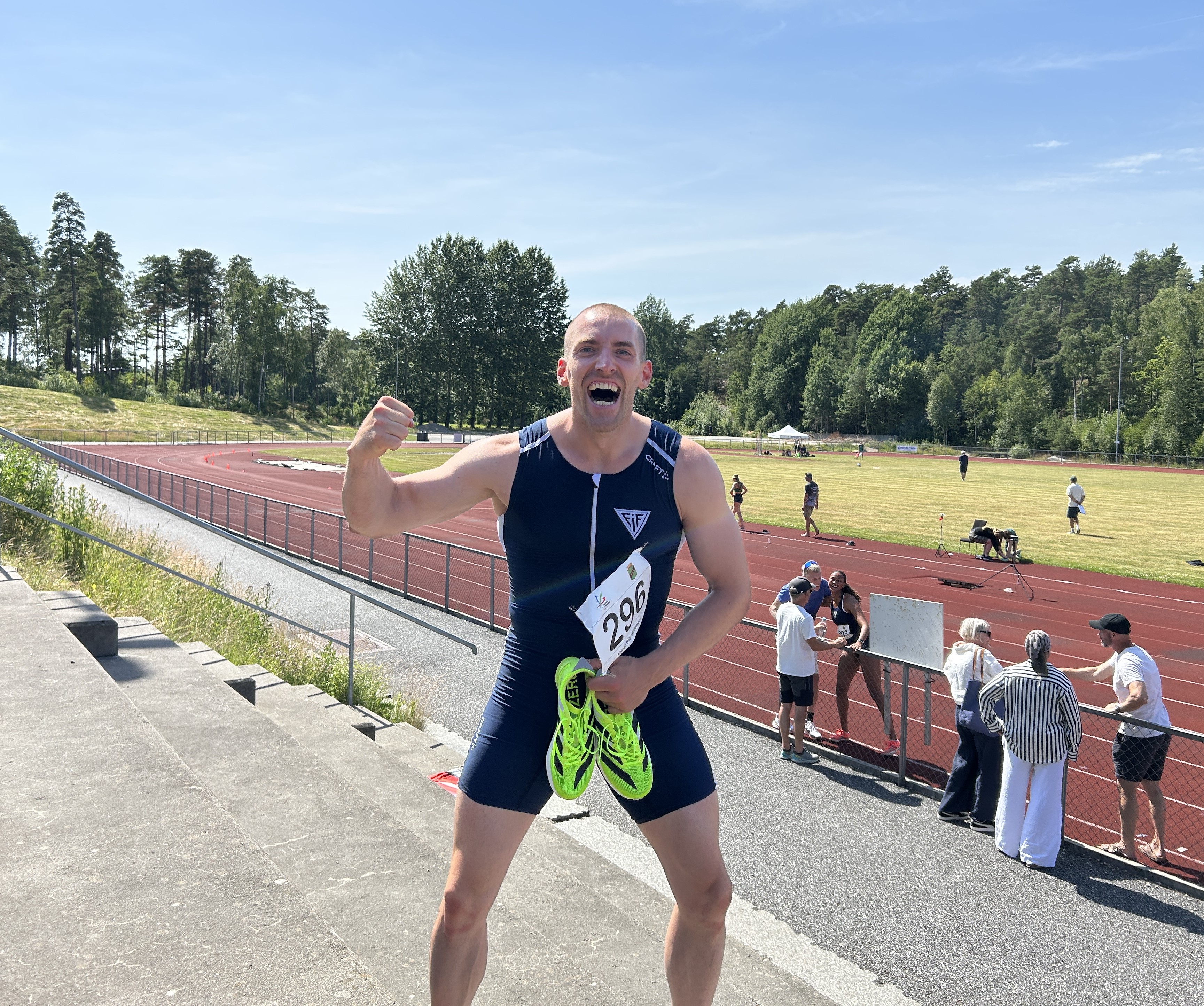 Klubbrekord på 300m