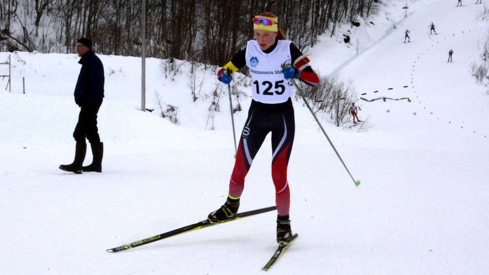 3.plass til Maren Hjelmeset Kirkeeide i HL skiskyting