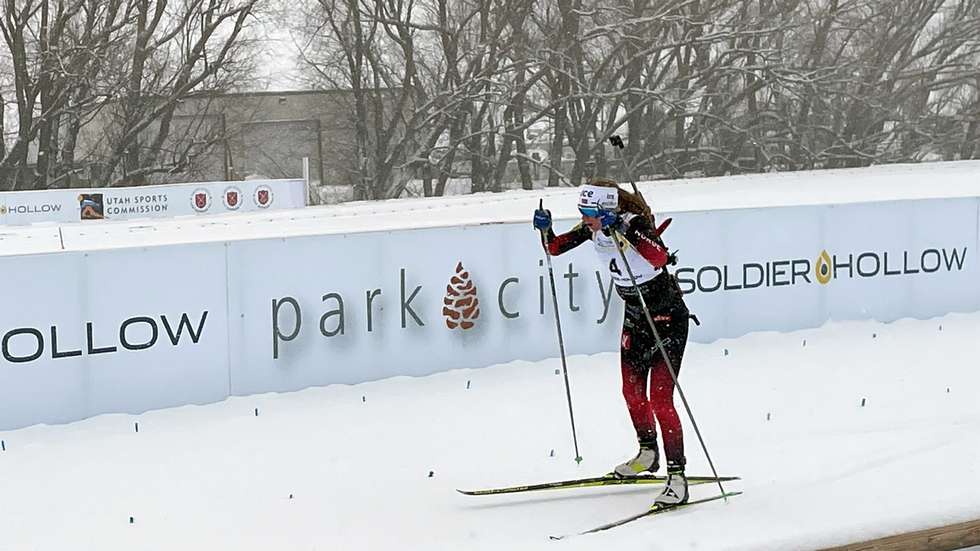 Maren Hjelmeset Kirkeeide vart juniorverdsmeister på sprinten!