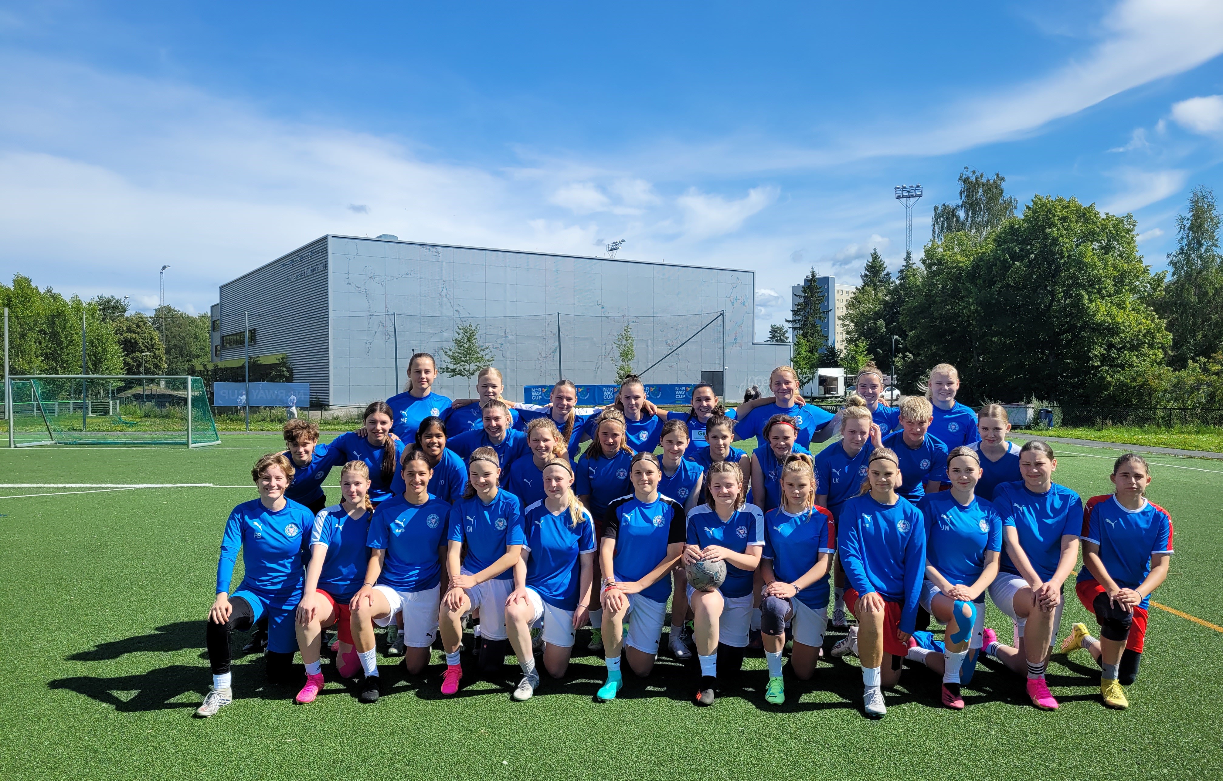 Tyskerne ladet opp i Lambertseter-sola