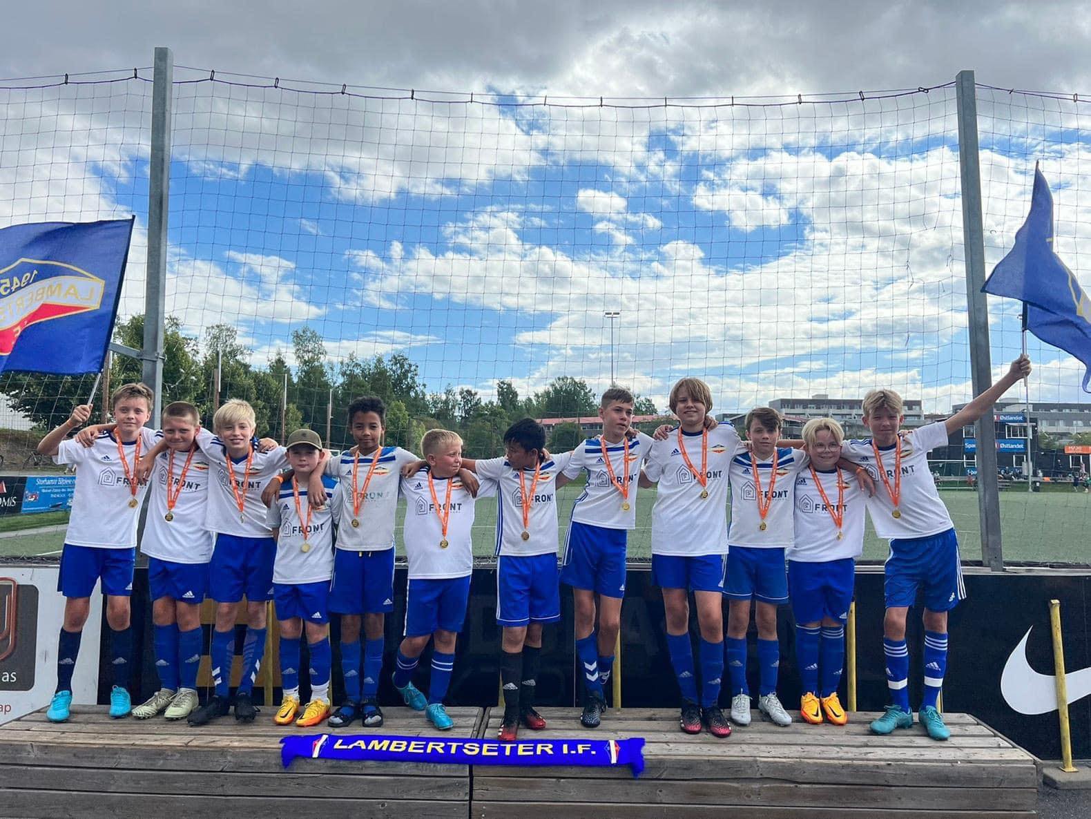 Første sluttspillår for Rosies gutter
