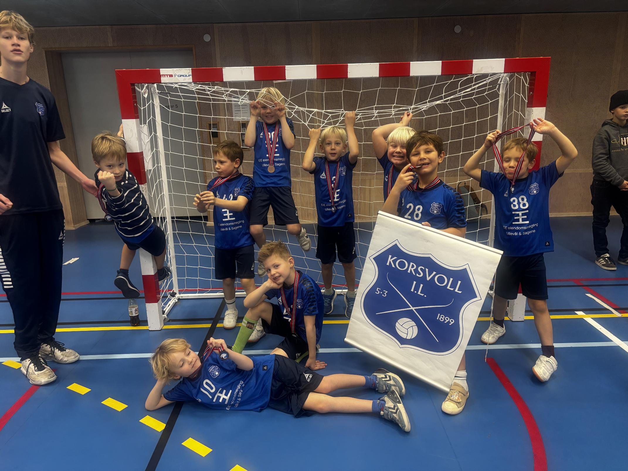 Går du i andre klasse og vil prøve håndball?