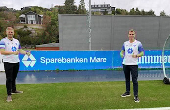 Sparebanken Møre sponser høstens fotballopplevelser på Fjordlaks Arena