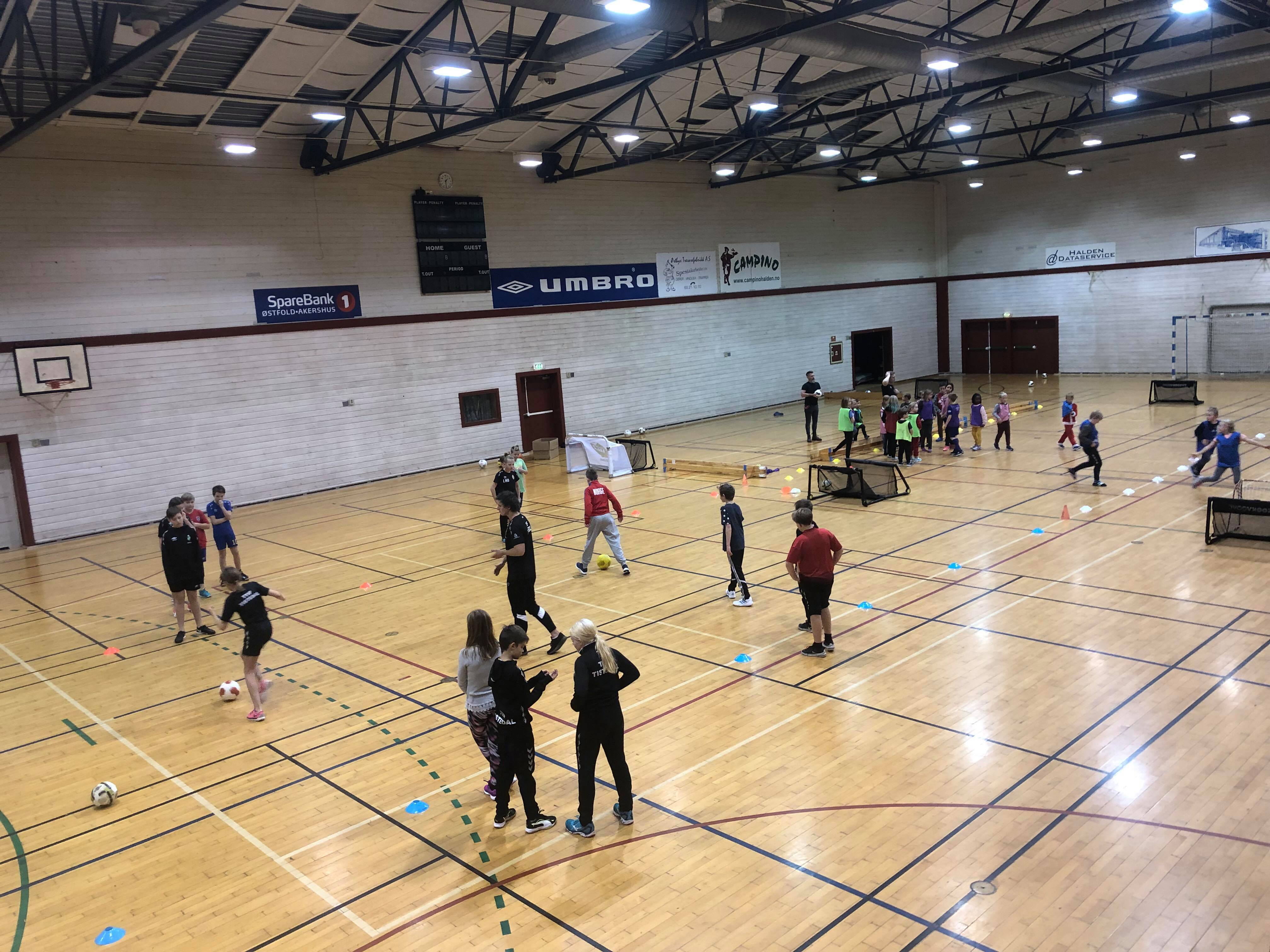 Vellykket start på fredagstreninger i Tistedalhallen